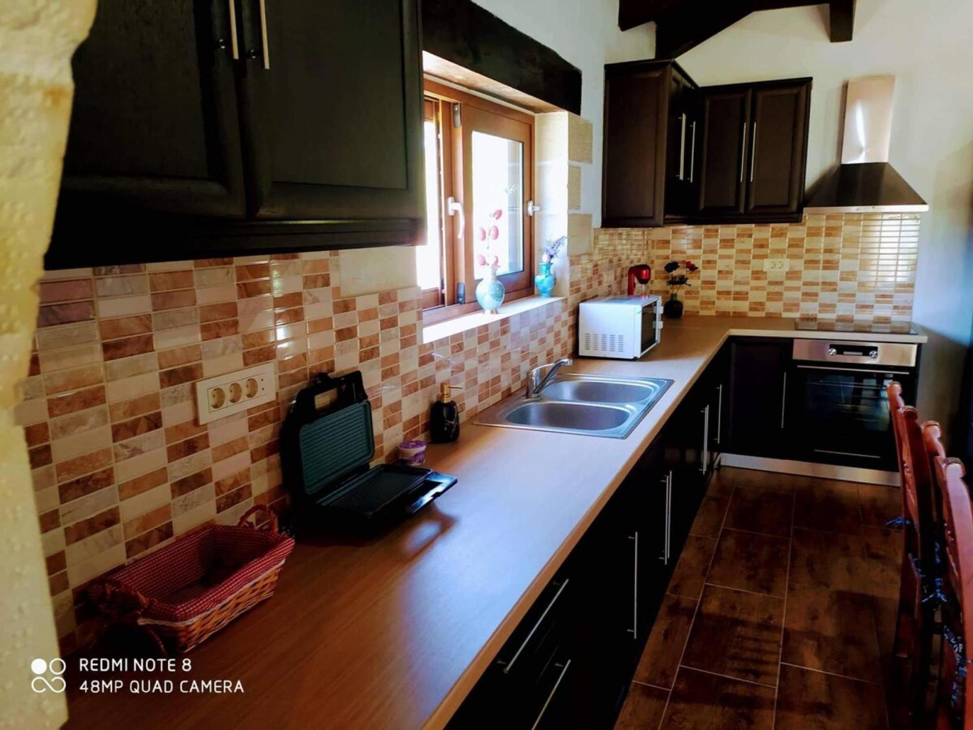 Traditional Villa in Pemonia Esterno foto